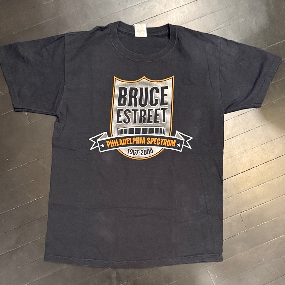 Vintage Bruce Springsteen Spectrum Final Shows Original TShirt. Size Medium